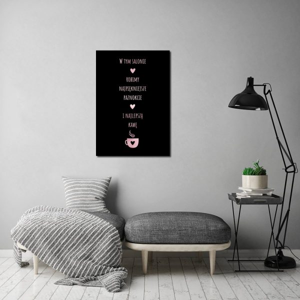 salon kosmetyczny z plakatem różowe złoto