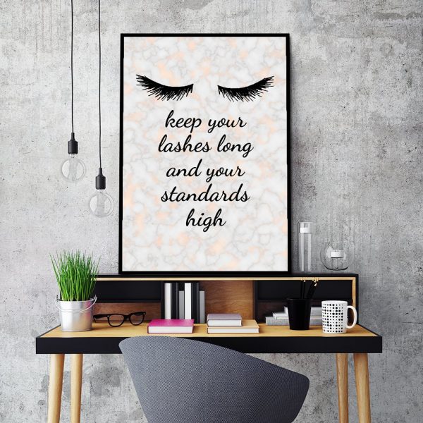 plakat z mottem o rzęsach