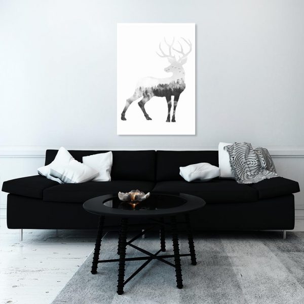 dekoracja czarno-biała z jeleniem