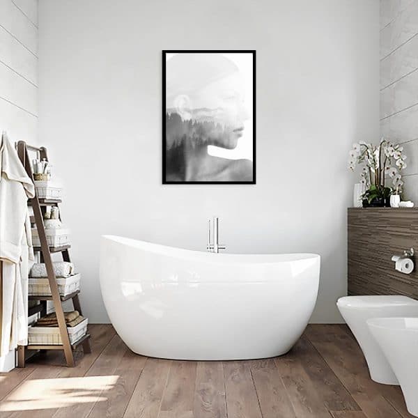 czarno-biała dekoracja z kobieta