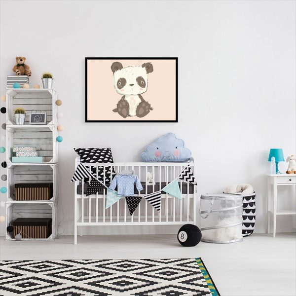 miś na kolorowym plakacie