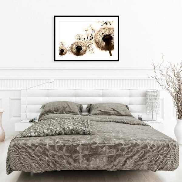 Beżowy plakat z dmuchawcami