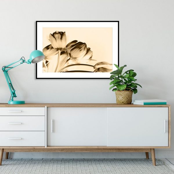 plakat tulipany w salonie