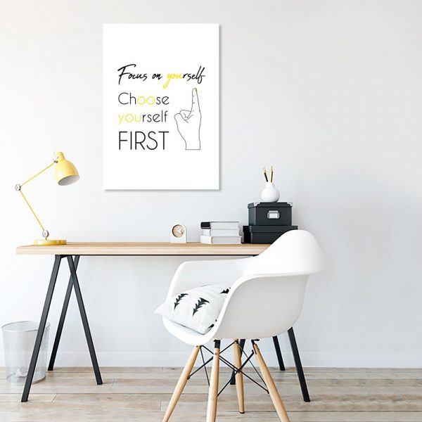 plakat z napisem do biura