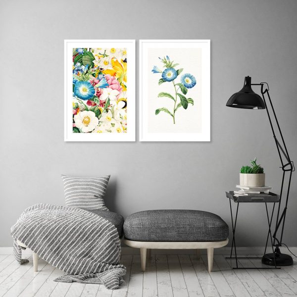 plakat w niebieskie kwiaty