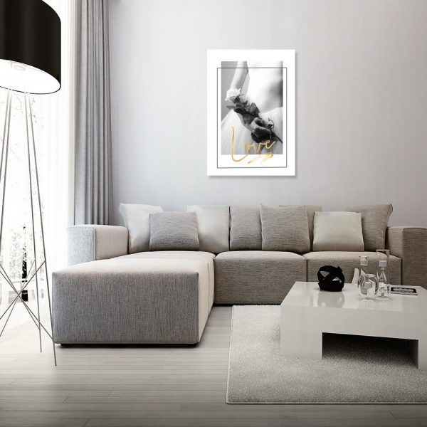 plakat z napisem love