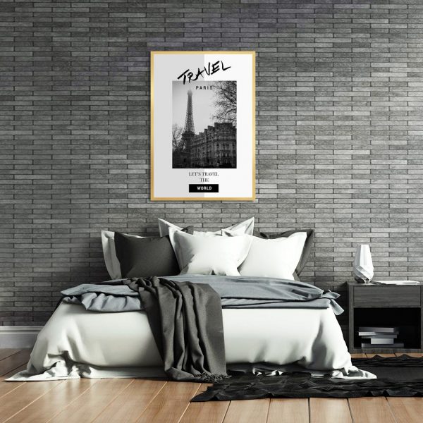 plakat czarno-biały z napisami