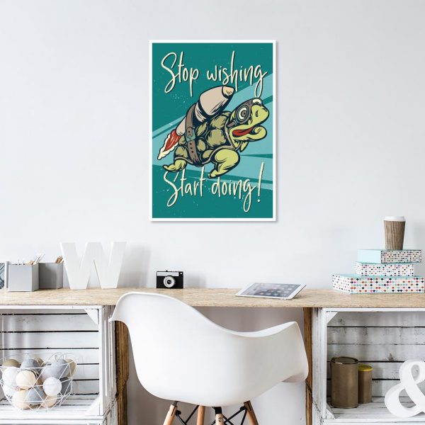 plakat żółw i napis