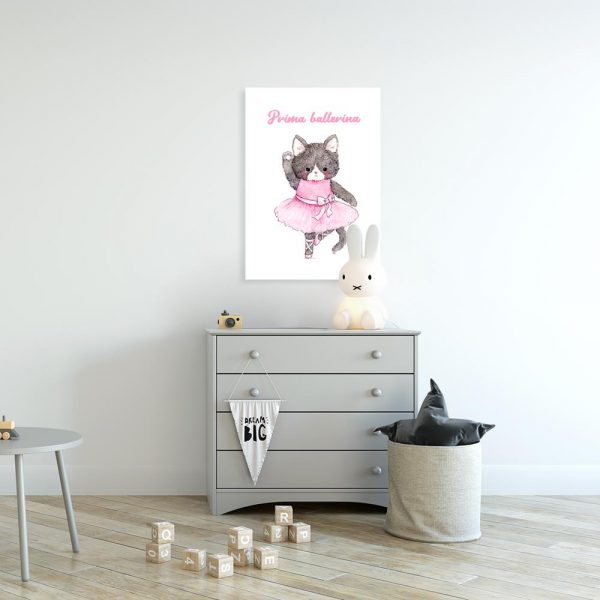 obraz z kotkiem w sukience do pokoju dziecka