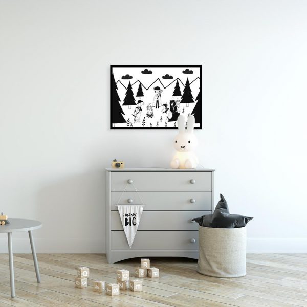 plakat ze zwierzętami i dziewczynką w lesie do pokoju dziecka