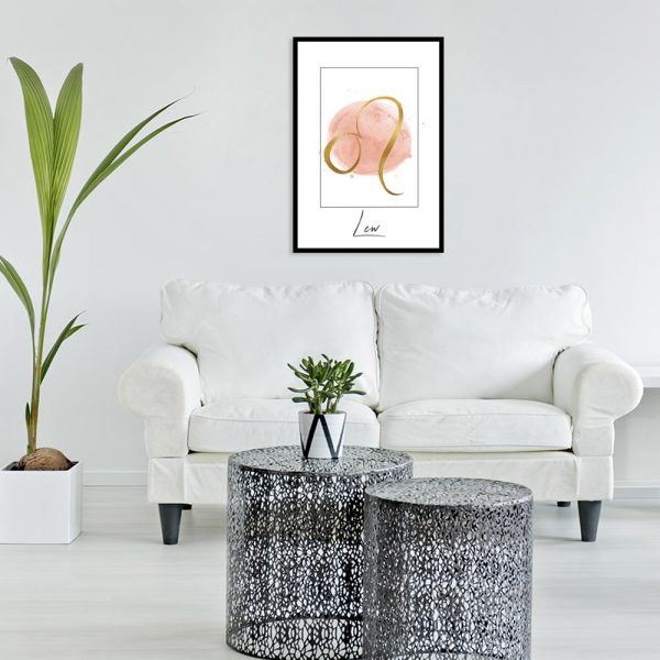 żółto-różowy plakat z lwem