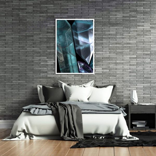 turkus na pionowym plakacie