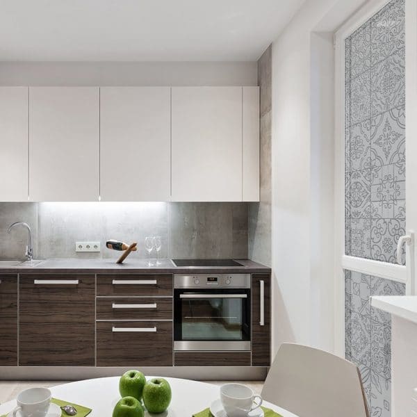 folia okienna imitująca kafelki do kuchni