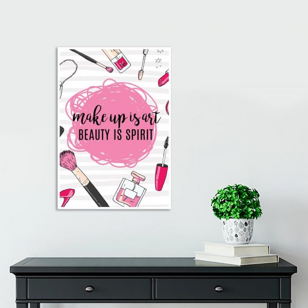 plakat z napisem do salonu kosmetycznego