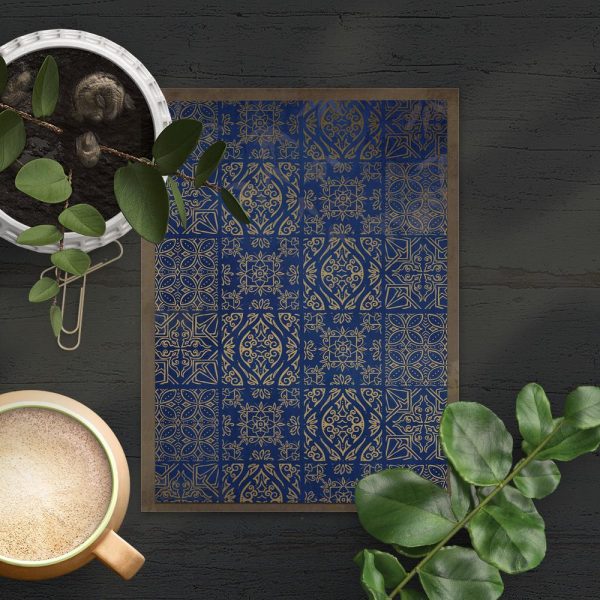 granatowy plakat w marokańskie wzory