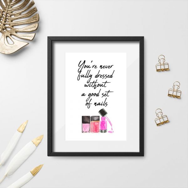 plakat z lakierem do paznokci