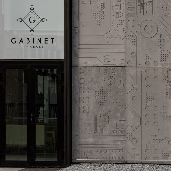 naklejka na szybę z logo gabinetu lekarskiego