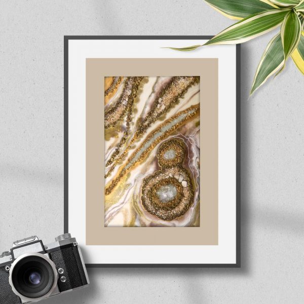 dekoracja pionowa beżowa