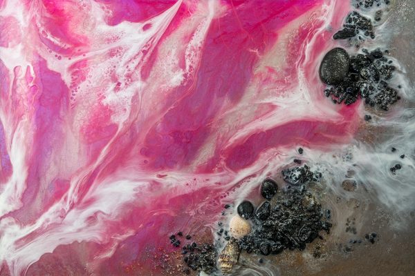 tapeta różowa jako dekoracja