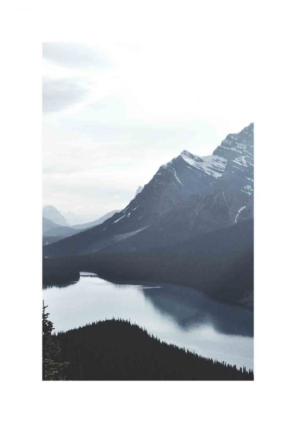 Niebieska dekoracja z motywem górskich szczytów