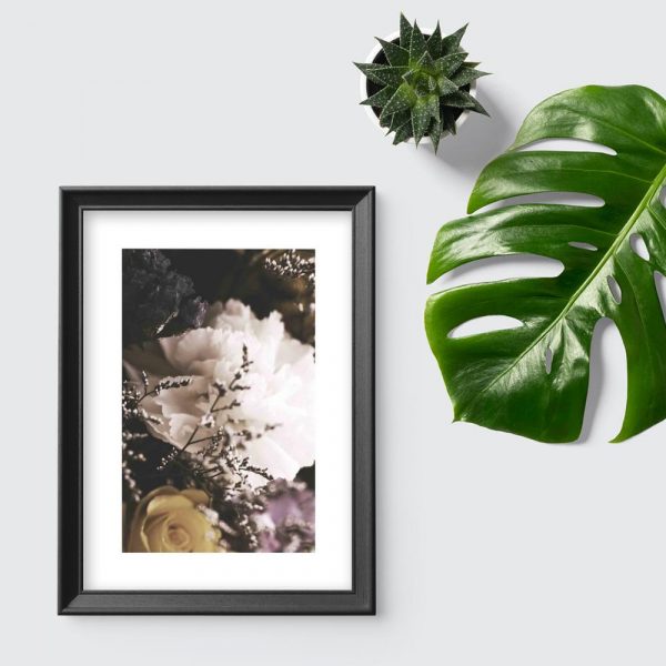 plakat z motywem kwiatów