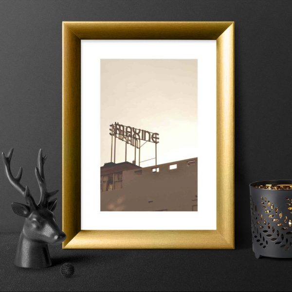 plakat z napisem maxine