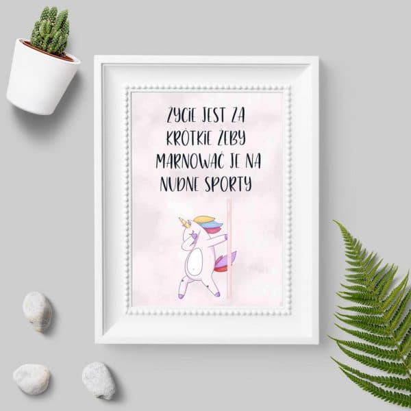 Pomysłowy plakat z jednorożcem do studia pole dance