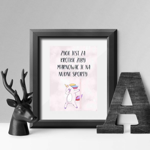 Pomysłowy plakat z jednorożcem
