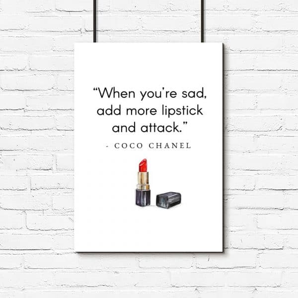 Plakat z cytatem Coco Chanel do pokoju