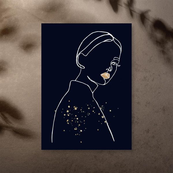 Plakat z kobieta na granatowym tle