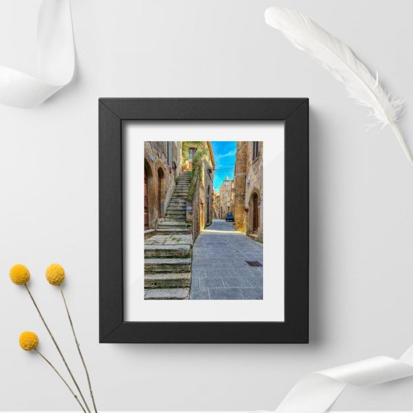 Plakat cudowne niebo na kamienną uliczką