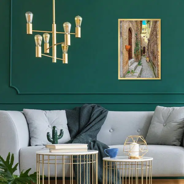 Plakat z wąską uliczką