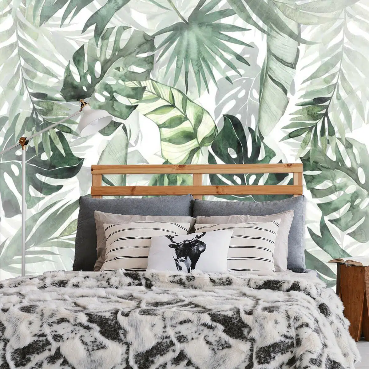 Tropikalna tapeta z roślinami do dekoracji salonu