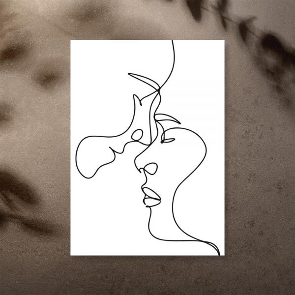 Głowy męska i damska na plakacie