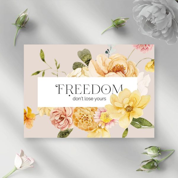 Plakat z cytatem i piwoniami do przedpokoju