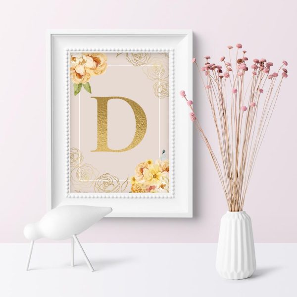Plakat z literą i kwiatami do sypialni