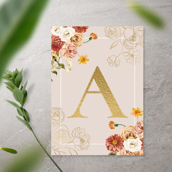 Plakat z literką do sypialni