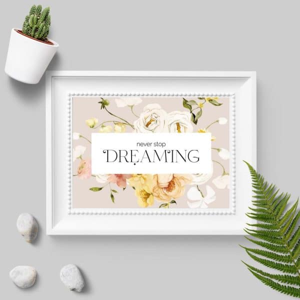 Plakat z napisem i kwiatami do pokoju