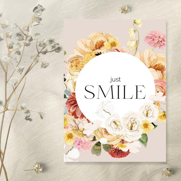 Plakat z napisem o uśmiechu do przedpokoju