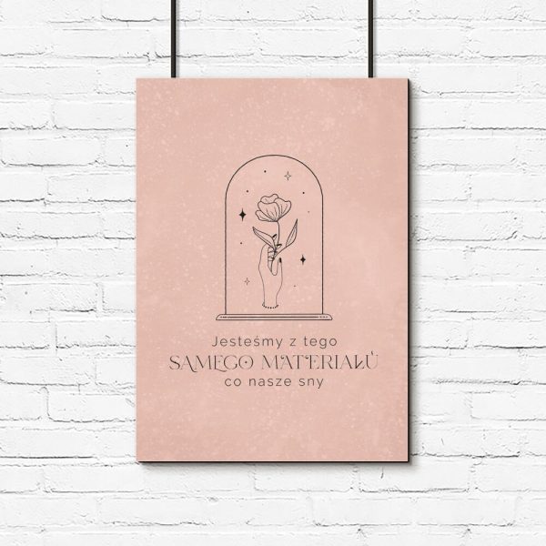 Plakat z maksymą i różowym kolorze