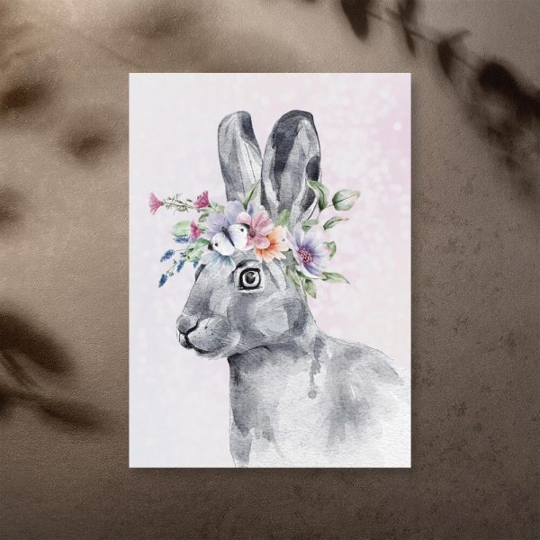 Zając z wiankiem kwiatów na plakacie